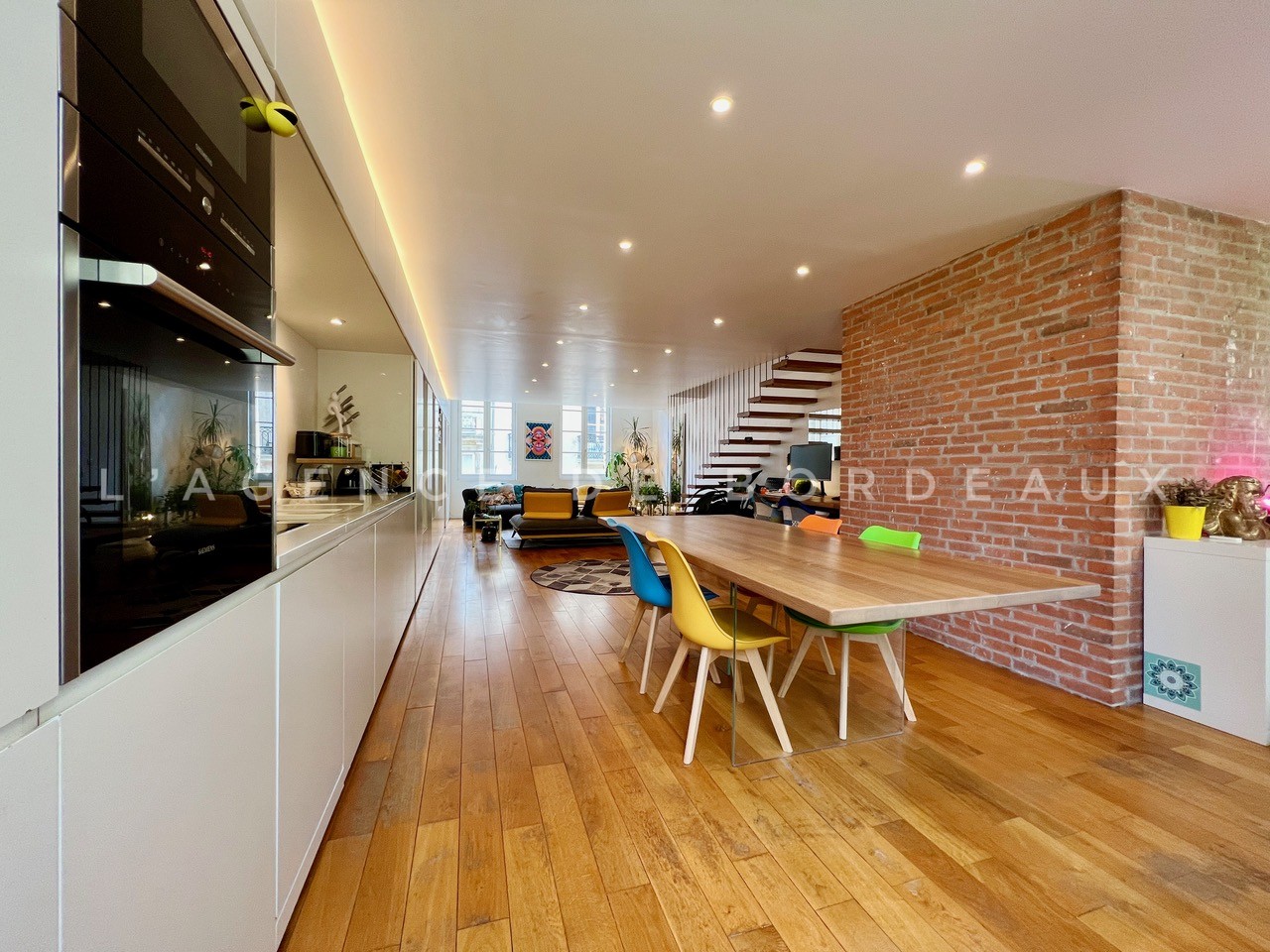 Bordeaux Pey Berland appartement rénové avec terrasse