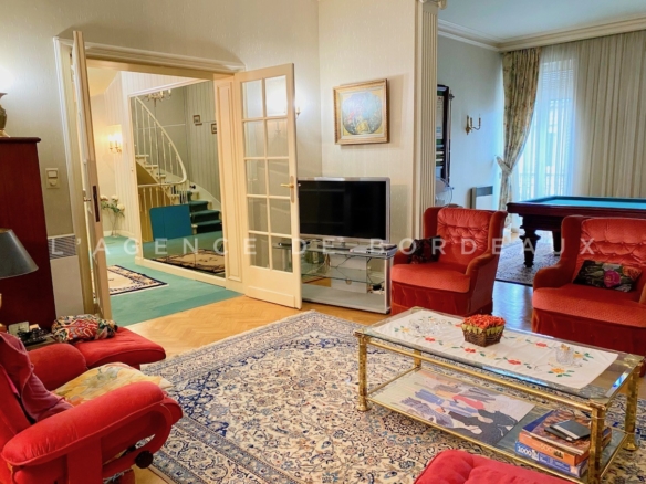 Barrière Saint Genès appartement
