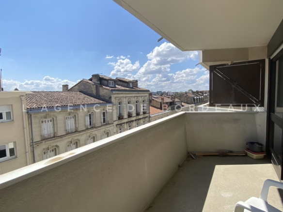 Bordeaux Fondaudège T1 avec balcon