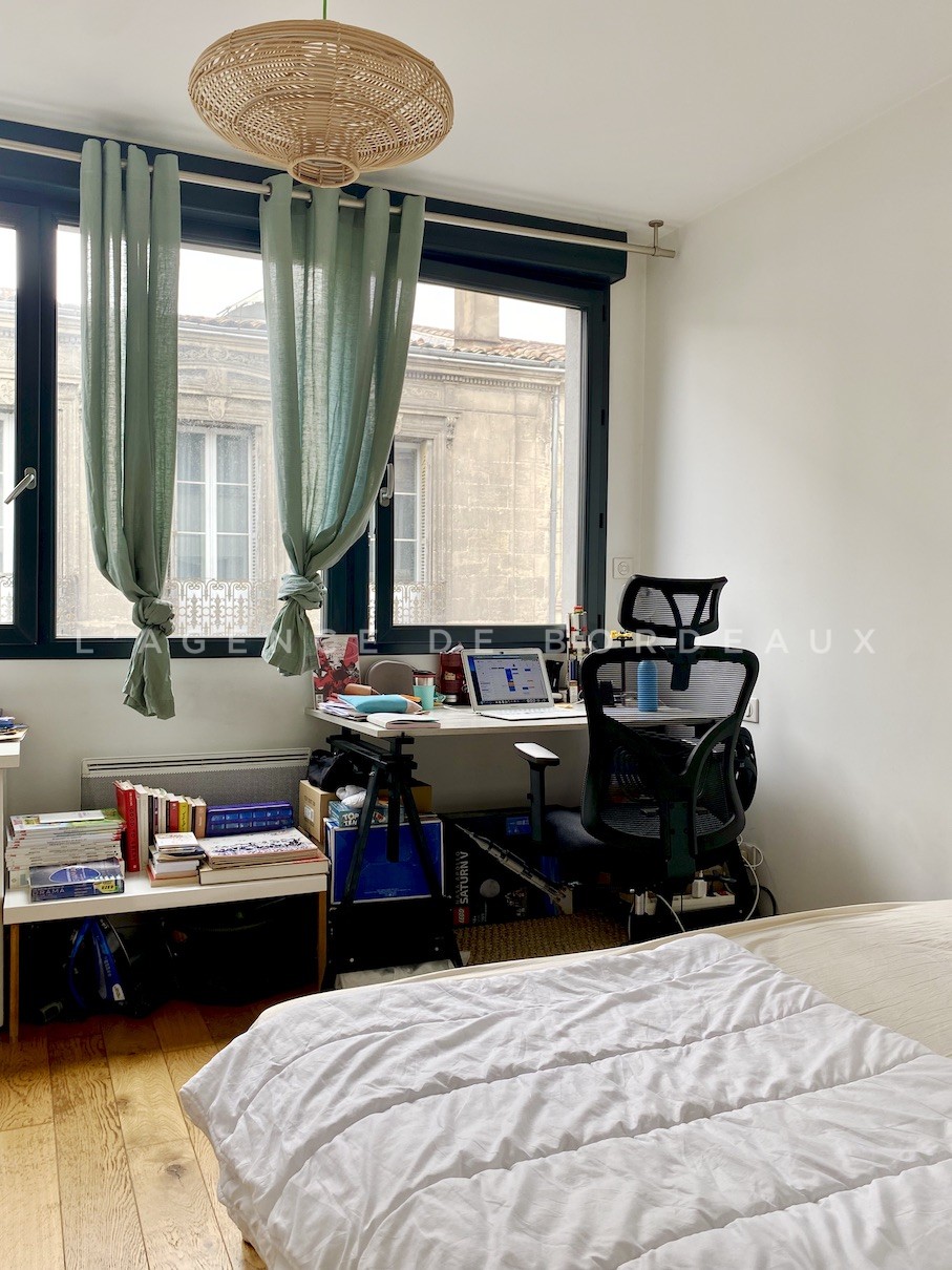 Bordeaux Sainte Croix appartement avec terrasse
