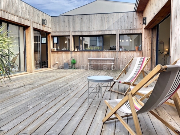 Bordeaux bel appartement sur terrasse
