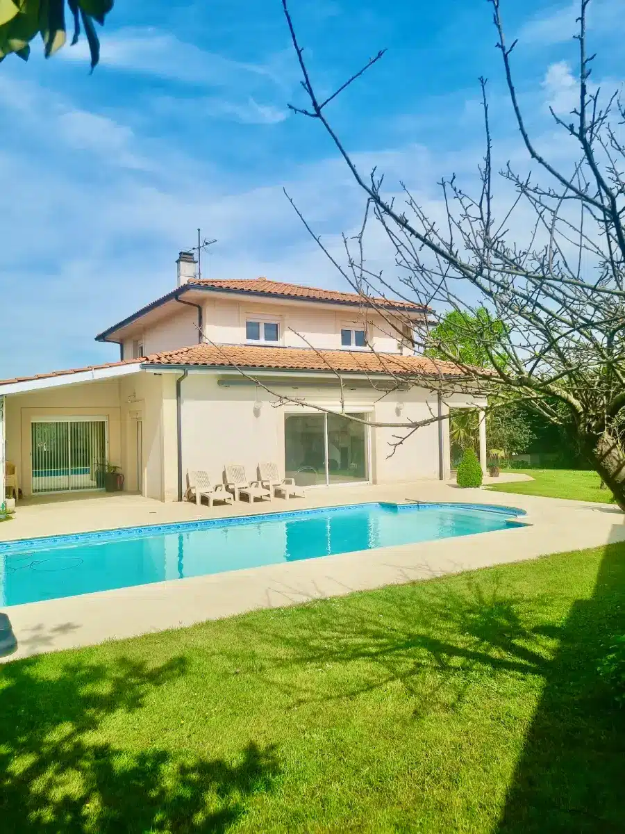 Maison familiale avec piscine Artigues-près-Bordeaux