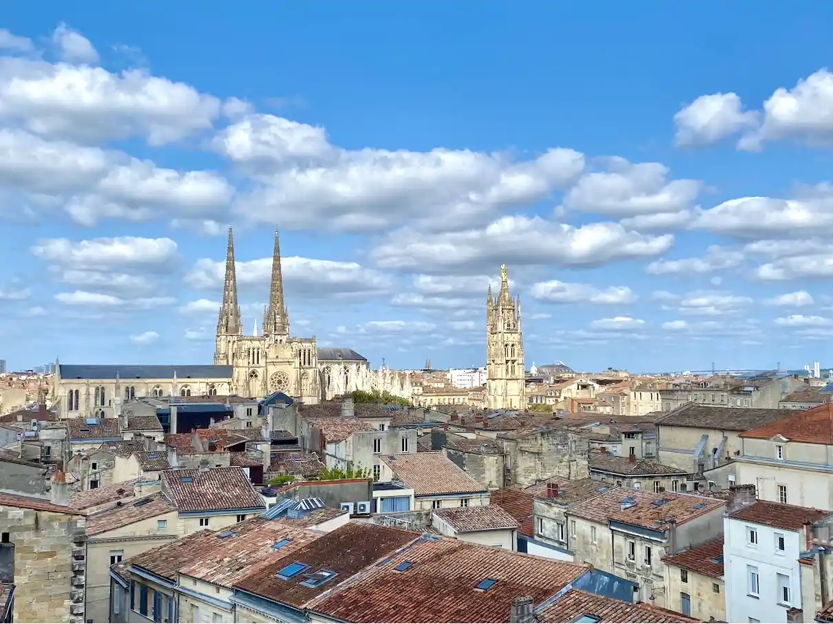 Bordeaux Saint-André appartement T3 à vendre - vue sur les toits