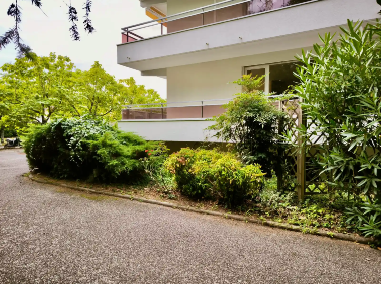 Bordeaux cauderan vaste appartement avec balcon à vendre - extérieur résidence