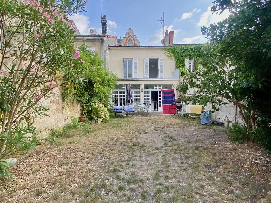 Croix-Blanche maison avec jardin