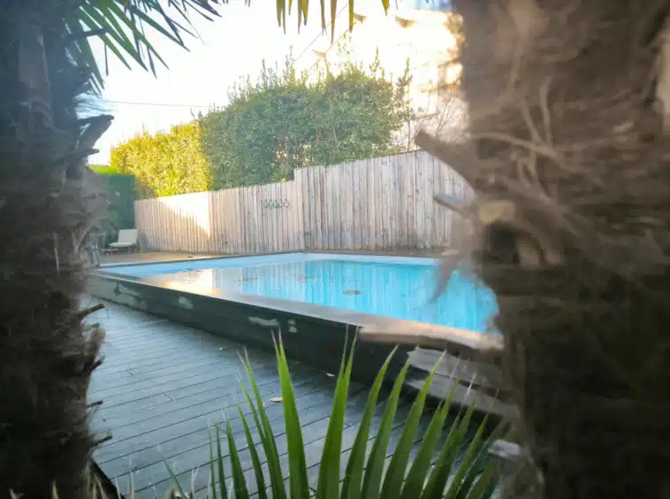 Bordeaux Cauderan maison avec piscine - vue extérieure