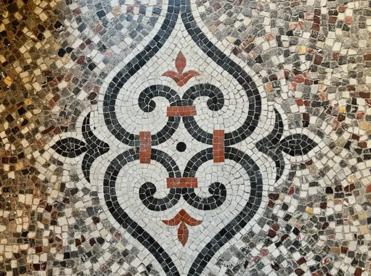 Bordeaux Croix-Blanche maison bourgeoise - mosaique sol