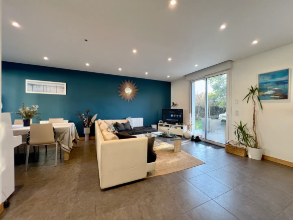 Cauderan maison avec jardin - salon sur terrasse