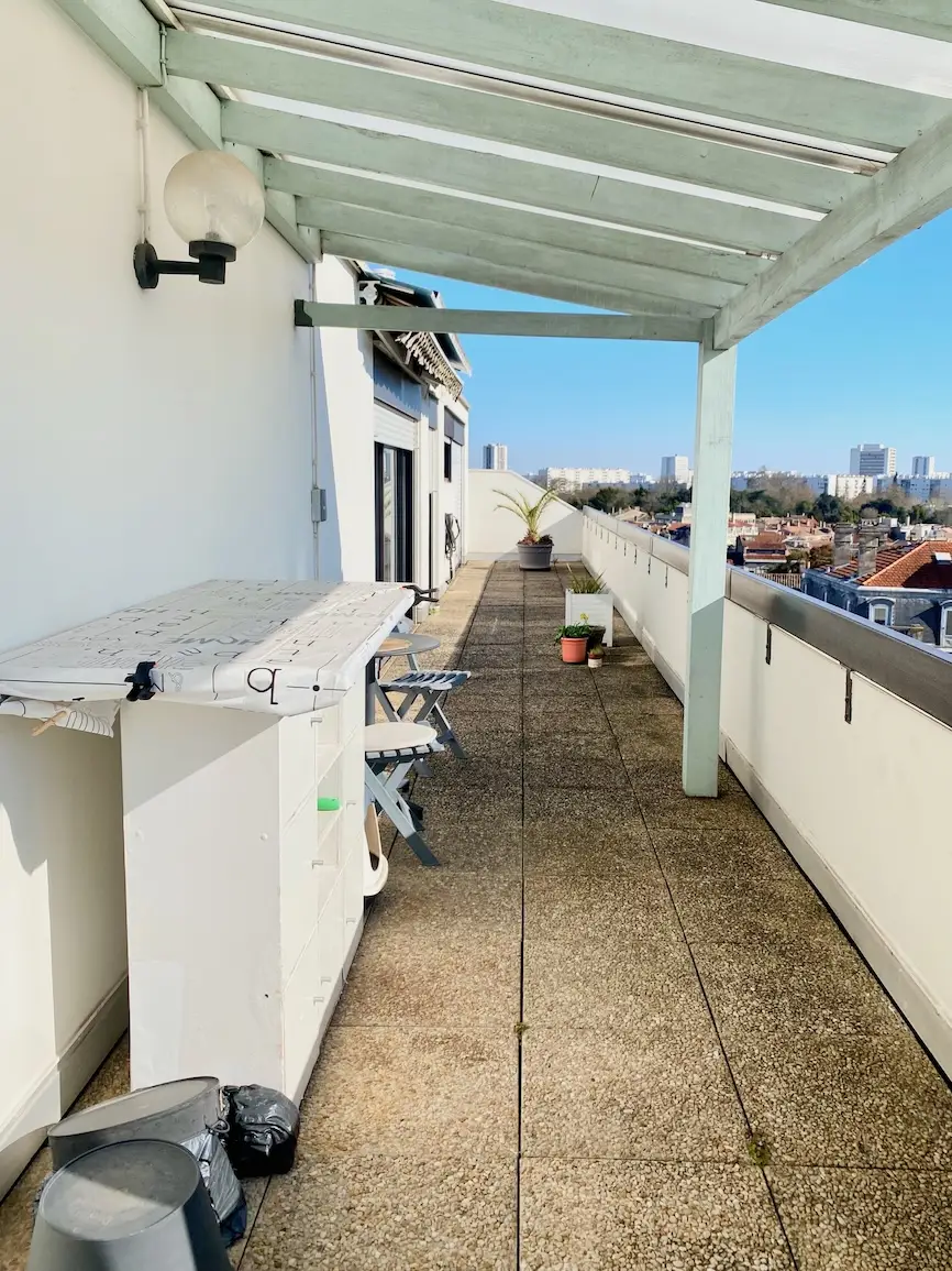 Appartement Bordeaux Fondaudège avec grande terrasse
