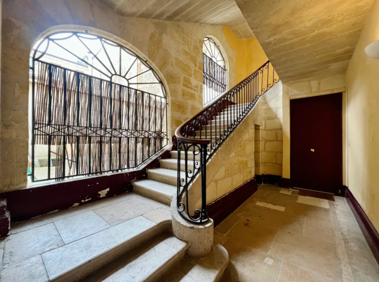 Bordeaux Parlement appartement T3 COMMUNS