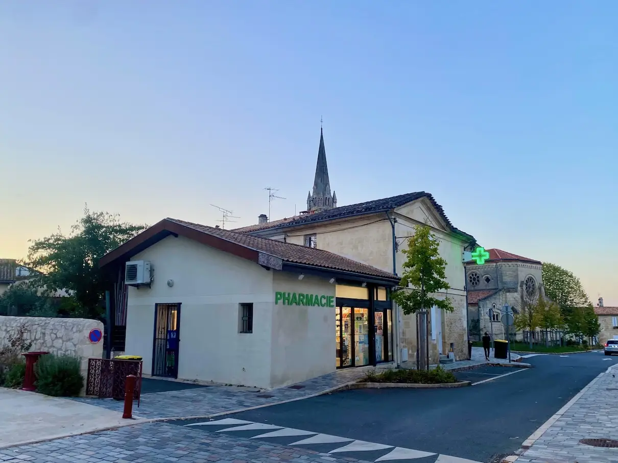 Quinsac immeuble de rapport à vendre - pharmacie