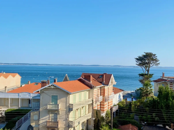 Arcachon appartement avec balcon et vue mer à vendre