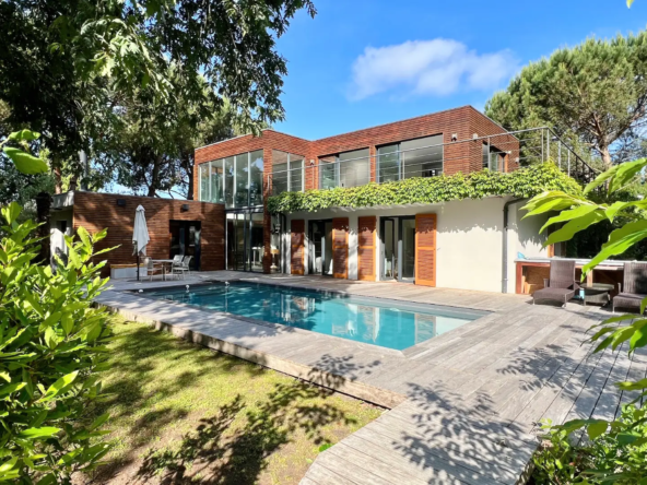Mérignac maison d'architecte avec piscine en vente immédiate