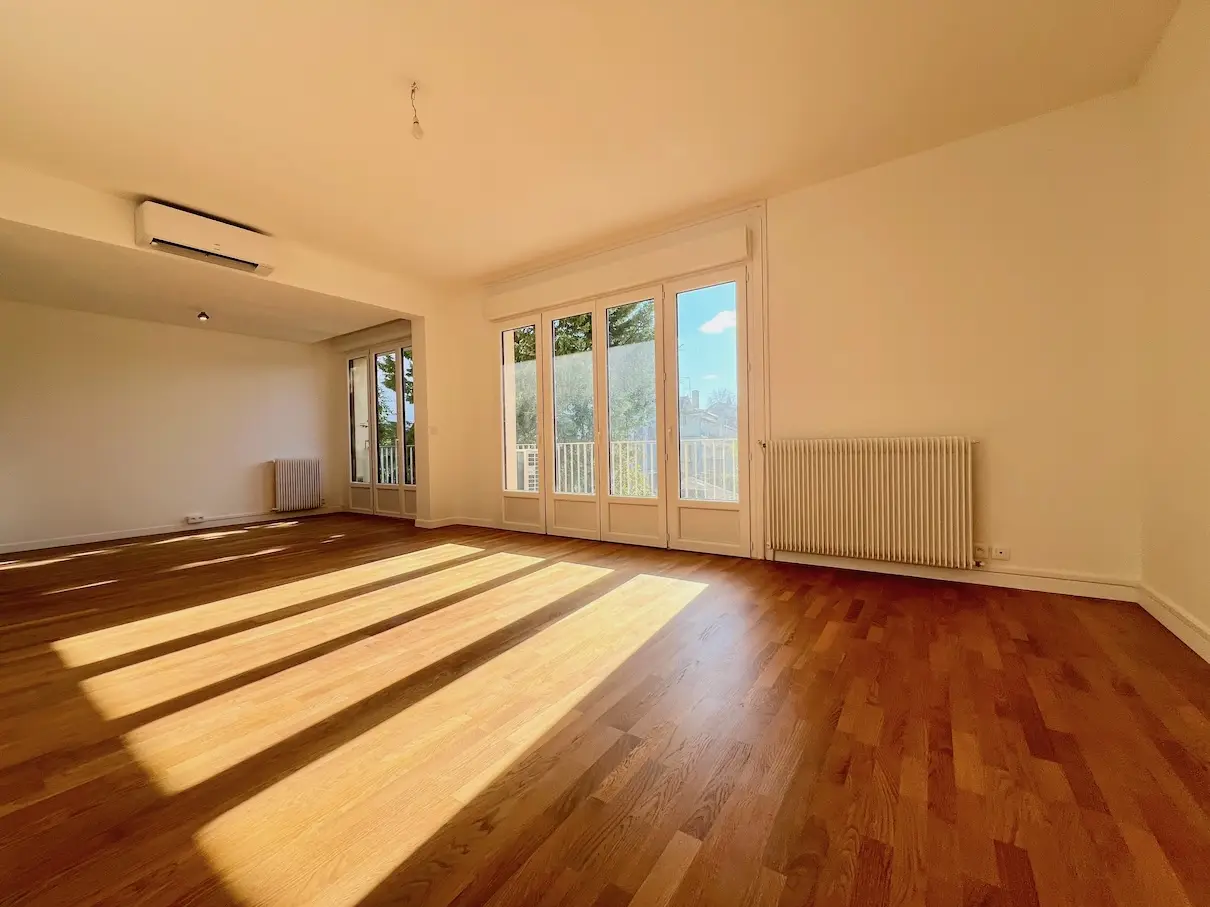 Bordeaux Labottière superbe appartement T4 à vendre