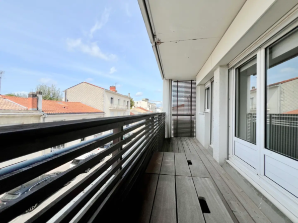 Bordeaux Chartrons appartement T3 avec balcon à vendre