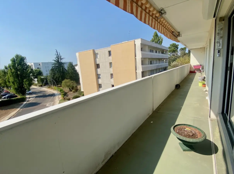 Pessac appartement avec balcon à vendre