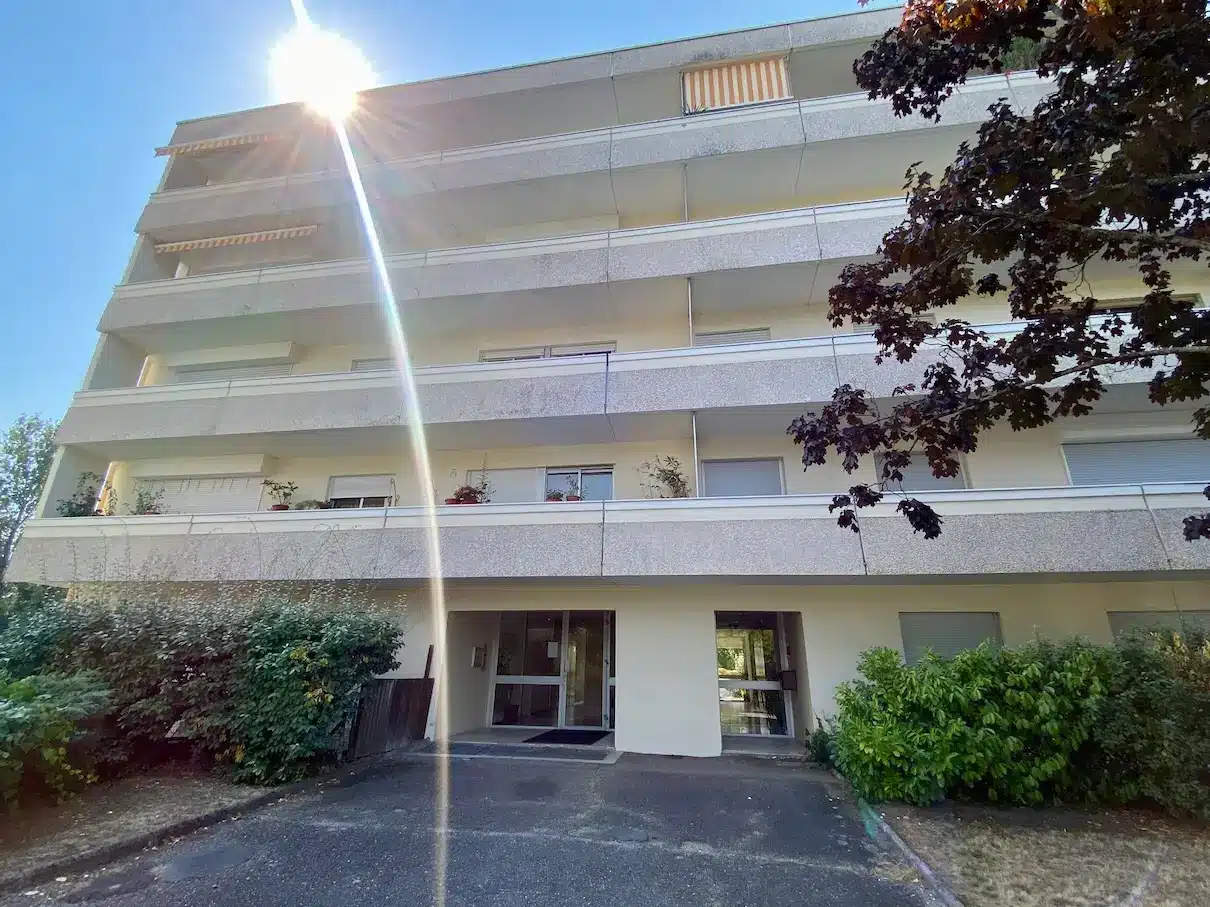 Pessac appartement avec balcon et box à vendre