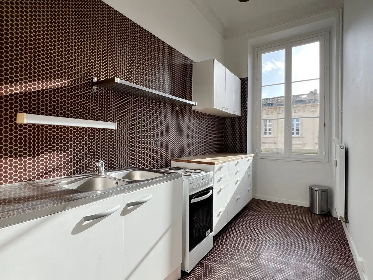 BDX-quinconces- T2 à vendre