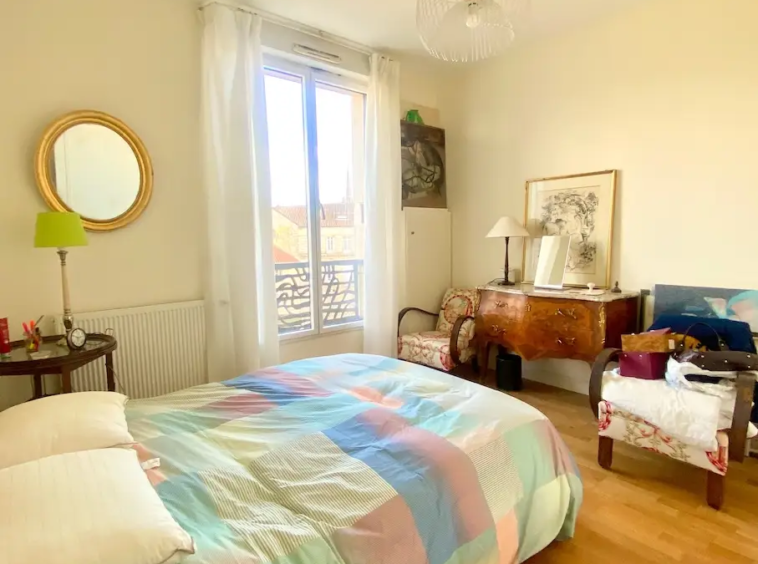 Bordeaux Gambetta appartement T4 - chambre