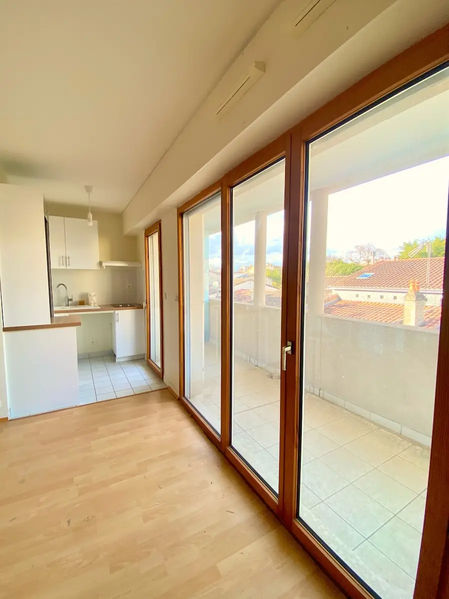 Bordeaux Saint-Seurin grand studio