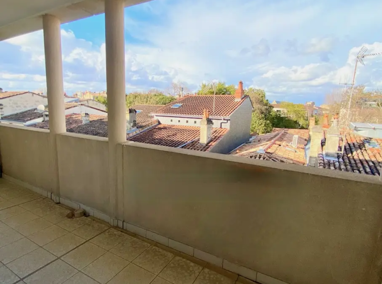 Bordeaux Saint-Seurin grand studio - balcon