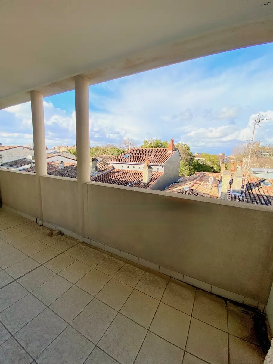 Bordeaux Saint-Seurin grand studio - balcon