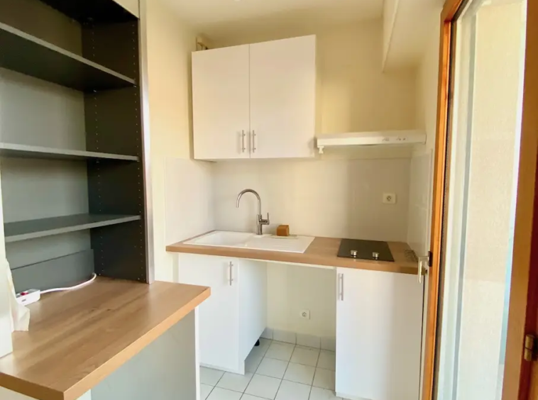 Bordeaux Saint-Seurin grand studio - kitchenette