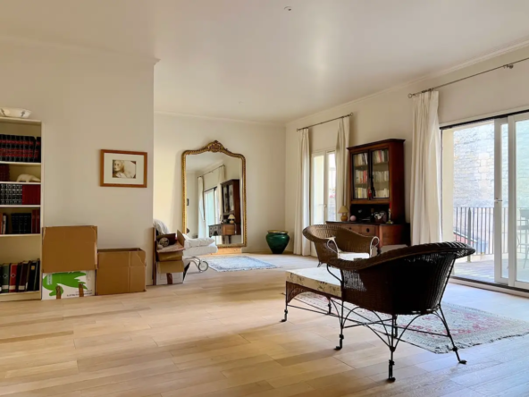 Bordeaux appartement T2 avec terrasse à vendre