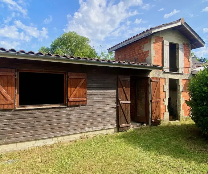 Maison Eysines Le Vigean sur grand jardin à vendre - dépendance