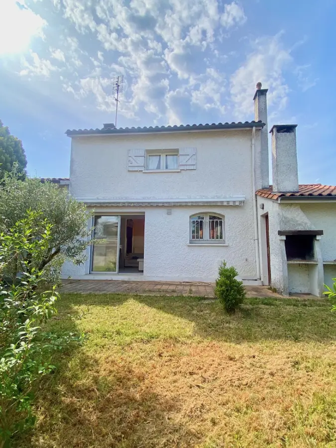Maison Eysines Le Vigean sur grand jardin à vendre