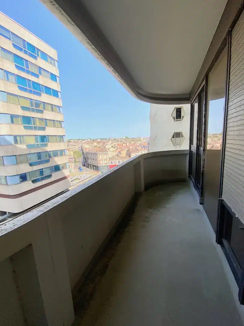 Mériadeck appartement T2 avec balcon à vendre