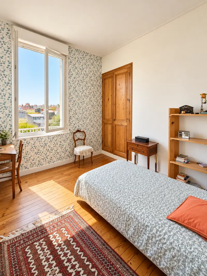 Triangle d'or vaste appartement T4 - chambre 2