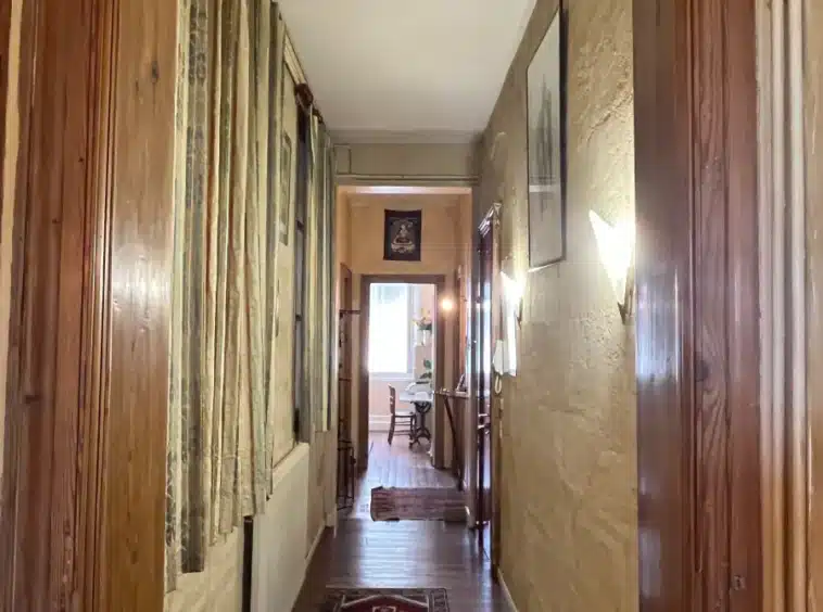 Triangle d'or appartement t4 - entrée