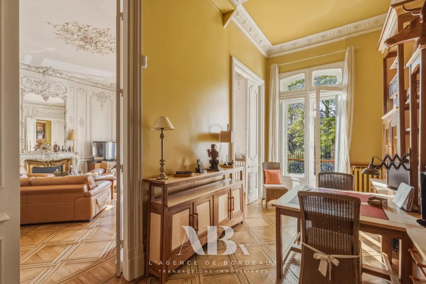 Bordeaux Jardin Public appartement - enfilade